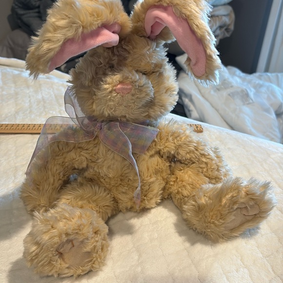 Gund Toys Gund Huckle Bunny 4264 16 Plush Rabbit Poseable